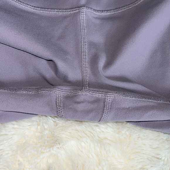 Alo Legging Lavenderder size small - Picture 3 of 4